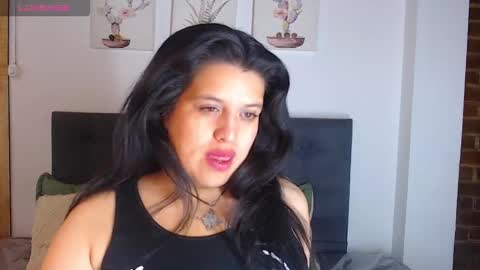 Snapshot of andrea_secret_ chatting on November 5, 2:39 pm ANDREA online show from November 5, 2:39 pm