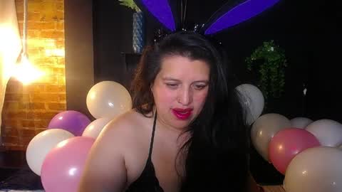 Snapshot of andrea_secret_ chatting on April 4, 2:36 pm ANDREA online show from April 4, 2:36 pm