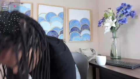 Andrea Zoelins online show from November 9, 1:42 pm