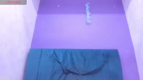 andrealopezaenmar online show from May 22, 3:35 am