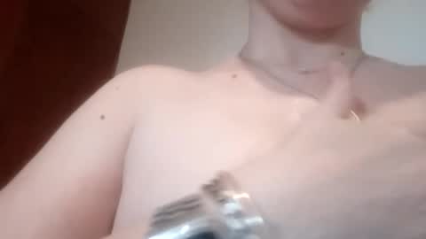 Snapshot of andreamartinssean2018 chatting on May 3, 5:02 am andreamartinssean2018 online show from May 3, 5:02 am