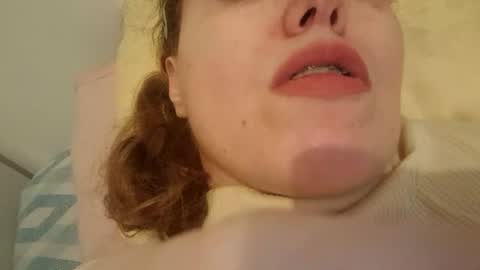 Snapshot of andreamartinssean2018 chatting on June 17, 5:32 am andreamartinssean2018 online show from June 17, 5:32 am