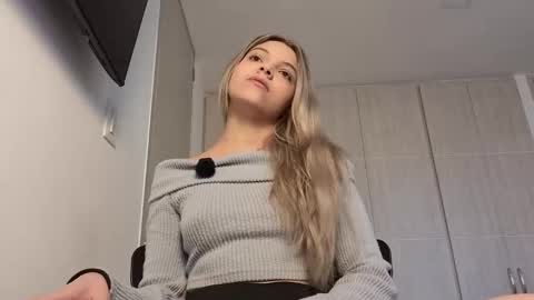 andreau 19 online show from February 27, 2:06 pm