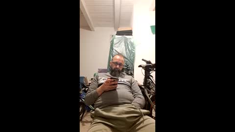 Snapshot of andrecool979 chatting on April 6, 7:59 pm Andre online show from April 6, 7:59 pm