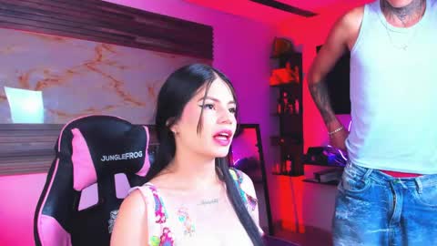 andrees_s online show from April 12, 4:56 pm