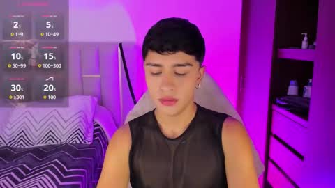 Andrew online show from February 25, 6:28 pm