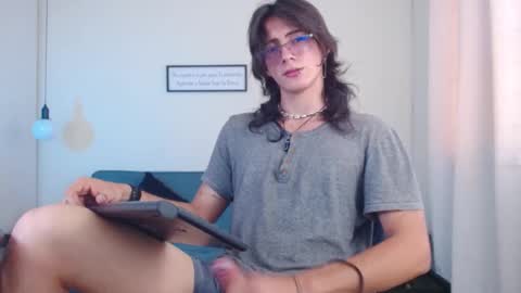 Snapshot of andreey50 chatting on February 10, 8:21 pm Andrey online show from February 10, 8:21 pm