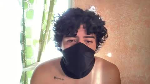 Snapshot of andrelabuda9 chatting on December 8, 10:03 pm Andre Labuda online show from December 8, 10:03 pm