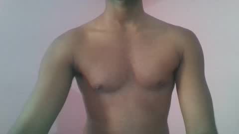 Snapshot of andres01_ chatting on February 22, 11:09 am andres01_ online show from February 22, 11:09 am