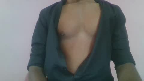 Snapshot of andres01_ chatting on March 20, 12:21 pm andres01_ online show from March 20, 12:21 pm