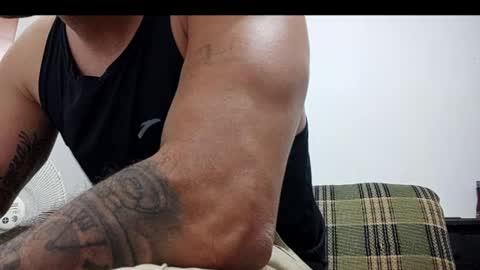 Snapshot of andres2024837816 chatting on February 28, 5:26 pm Andres O online show from February 28, 5:26 pm