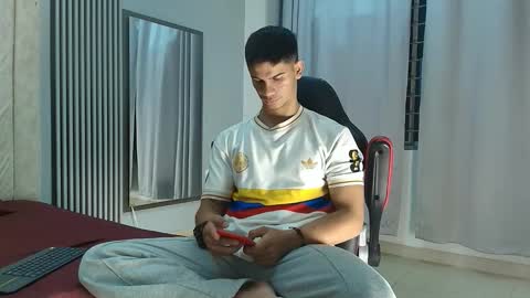 Snapshot of andres_stud chatting on September 29, 4:28 am andres_stud online show from September 29, 4:28 am