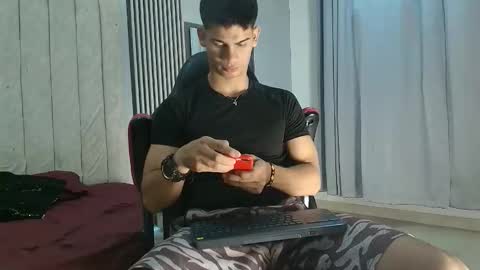 Snapshot of andres_stud chatting on September 30, 4:17 am andres_stud online show from September 30, 4:17 am