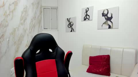 Snapshot of andres_stud chatting on October 15, 4:23 am andres_stud online show from October 15, 4:23 am