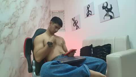 ANDRES  online show from December 18, 5:02 am