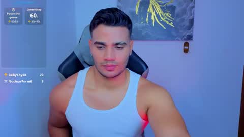 Snapshot of andresfiit chatting on June 16, 12:35 am Andres online show from June 16, 12:35 am