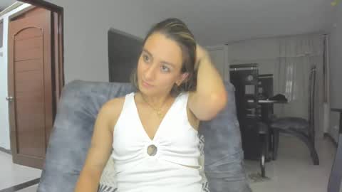 Isa  --------- online show from February 5, 3:55 am