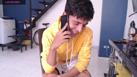 Snapshot of andressdean chatting on December 9, 8:12 pm Andres Dean online show from December 9, 8:12 pm