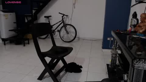 Snapshot of andressdean chatting on December 15, 10:15 pm Andres Dean online show from December 15, 10:15 pm