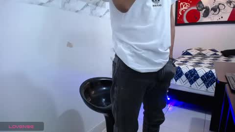 Snapshot of andressdean chatting on December 18, 8:14 pm Andres Dean online show from December 18, 8:14 pm