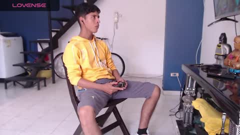 Snapshot of andressdean chatting on January 25, 8:31 pm Andres Dean online show from January 25, 8:31 pm