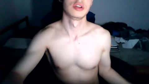 Snapshot of andresse_lat chatting on July 13, 12:02 am andresse_lat online show from July 13, 12:02 am