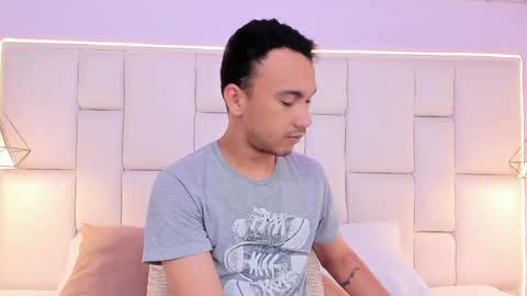 Andres online show from May 2, 11:26 am