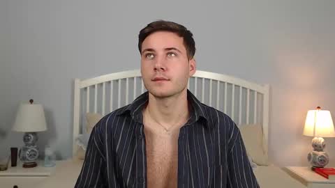 Snapshot of andrew2305 chatting on October 2, 2:24 pm Justin Andrew online show from October 2, 2:24 pm