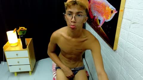 andrew_fucker69 online show from September 22, 4:31 pm