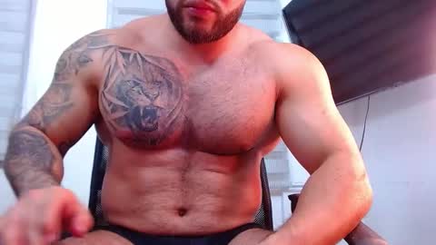 andrew_holden__ online show from February 13, 12:28 am