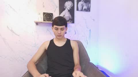 andrew restrepo online show from April 8, 10:54 pm