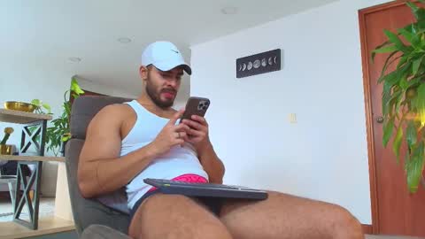 ANDREW WEST online show from October 30, 4:52 pm