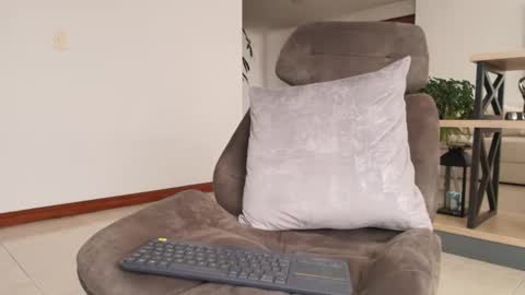 ANDREW WEST online show from March 6, 2:13 pm