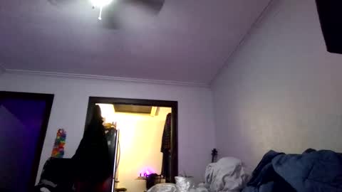 andrewgennie online show from April 4, 2:21 am