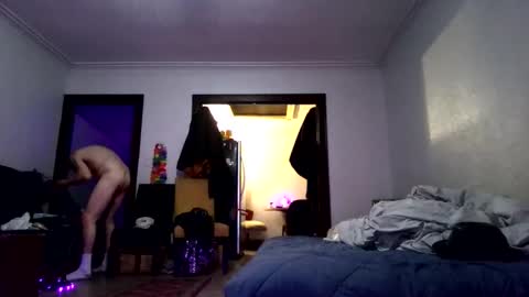 andrewgennie online show from May 12, 2:41 am