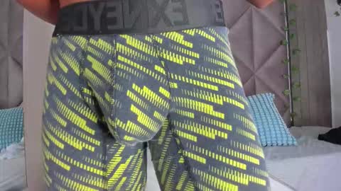 Snapshot of andrewkenoxx_ chatting on February 2, 7:34 pm ANDREW KENNOXX online show from February 2, 7:34 pm