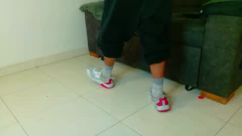 Snapshot of andrewkenoxx_ chatting on February 16, 7:32 pm ANDREW KENNOXX online show from February 16, 7:32 pm