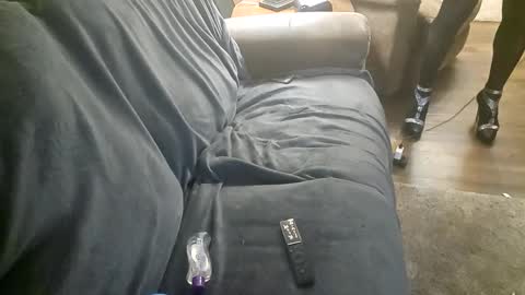 Snapshot of andrewo4277 chatting on February 17, 2:20 am andrewo4277 online show from February 17, 2:20 am