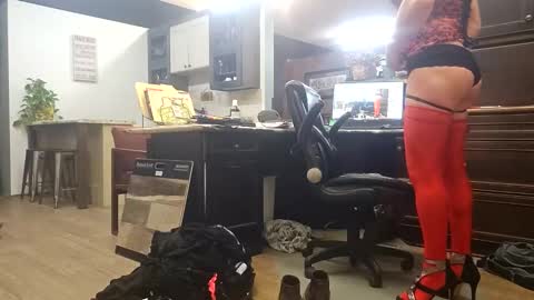 Snapshot of andrewo4277 chatting on February 20, 12:19 am andrewo4277 online show from February 20, 12:19 am