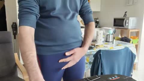 androx77 online show from November 23, 11:43 am