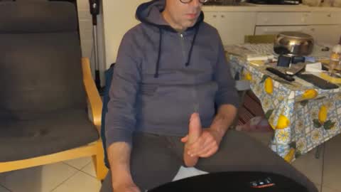 androx77 online show from March 28, 9:36 pm