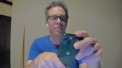 Snapshot of andy0pandi chatting on January 25, 7:17 am Andrew online show from January 25, 7:17 am