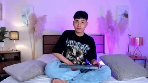 Andy online show from May 25, 5:08 pm