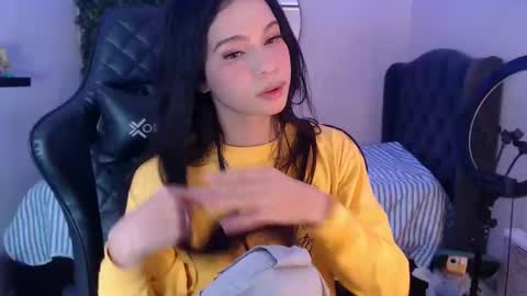 Snapshot of andy_bell_x chatting on January 22, 3:41 am ANDY online show from January 22, 3:41 am