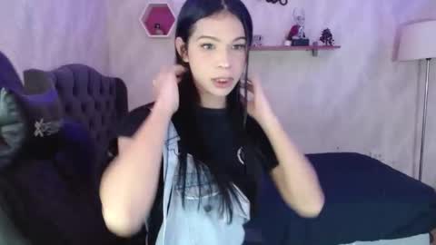 Snapshot of andy_bell_x chatting on September 24, 5:11 am ANDY online show from September 24, 5:11 am