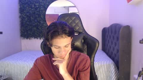 andy_dan1 online show from January 23, 6:35 pm