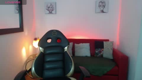 andy_eagleton_20 online show from May 28, 3:04 am