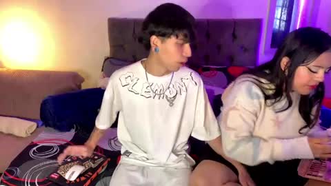 andy_emily online show from April 18, 3:27 pm