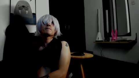 Snapshot of andy_henneg chatting on November 25, 3:17 am andy_henneg online show from November 25, 3:17 am