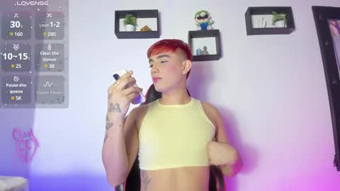 Snapshot of andy_millerr chatting on January 27, 12:43 am andy miller online show from January 27, 12:43 am